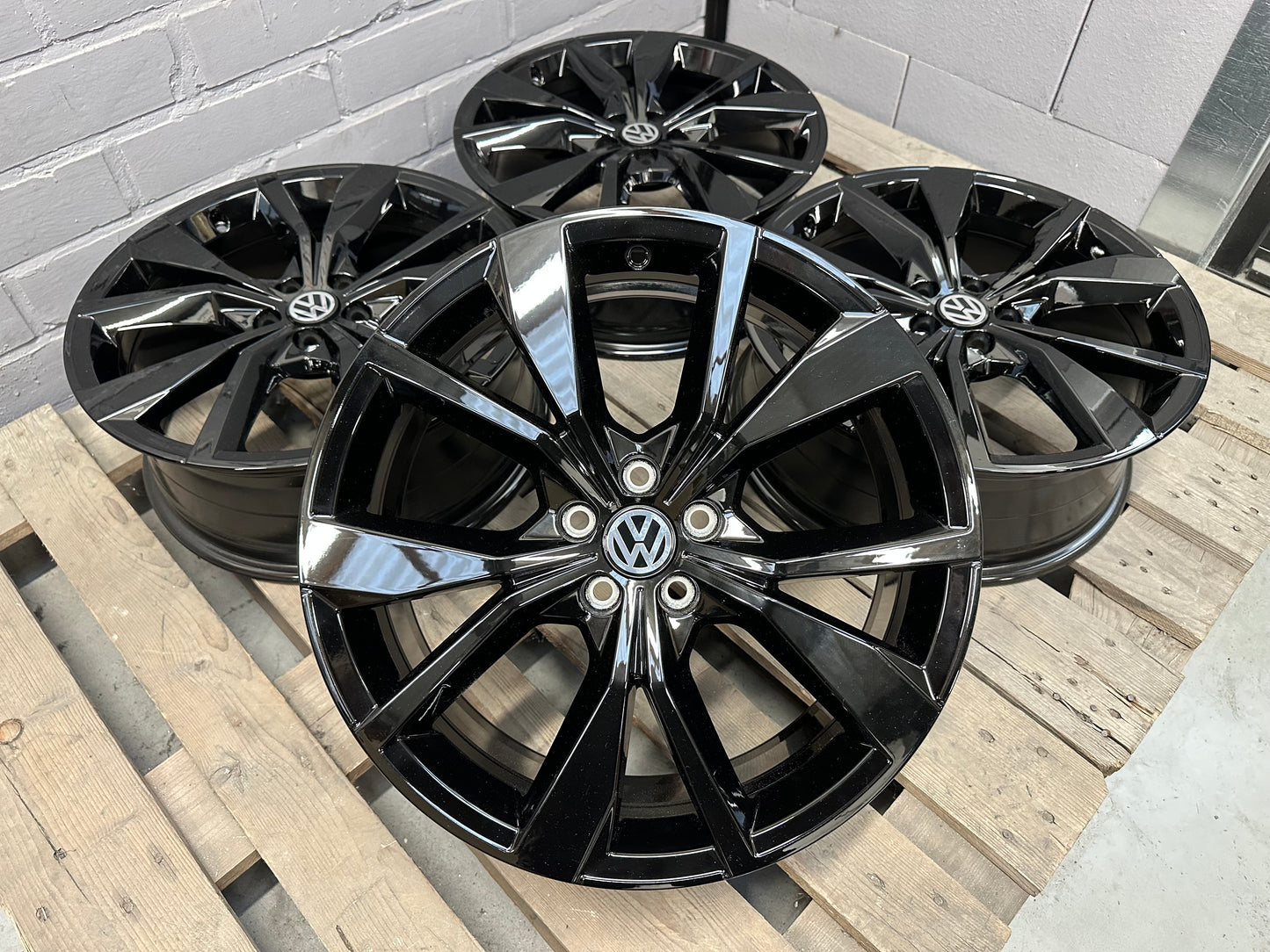 18” Vw Misano 5x100 wheels
