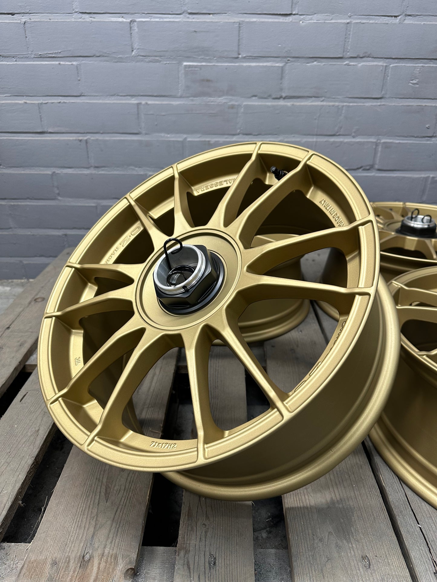 17” Oz Ultraleggera 4x100 wheels