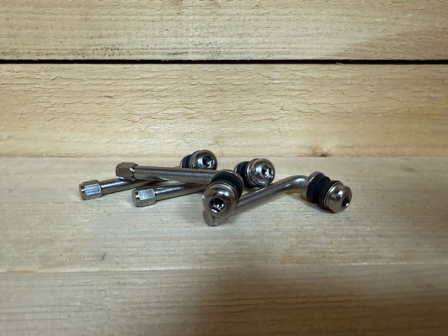 90 Degree Valve stems