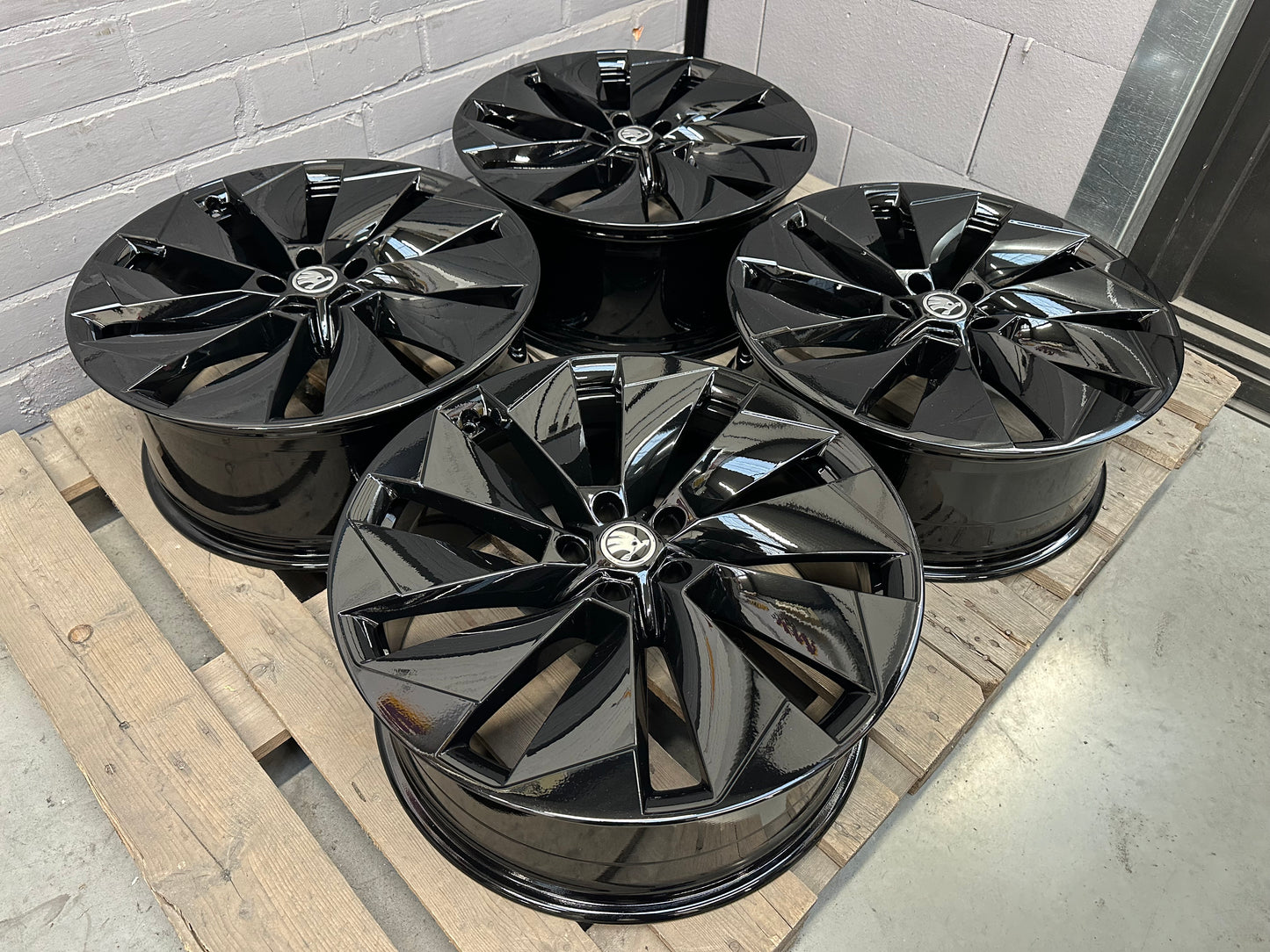 21” Skoda Enyaq Iv 5x112 Betria wheels