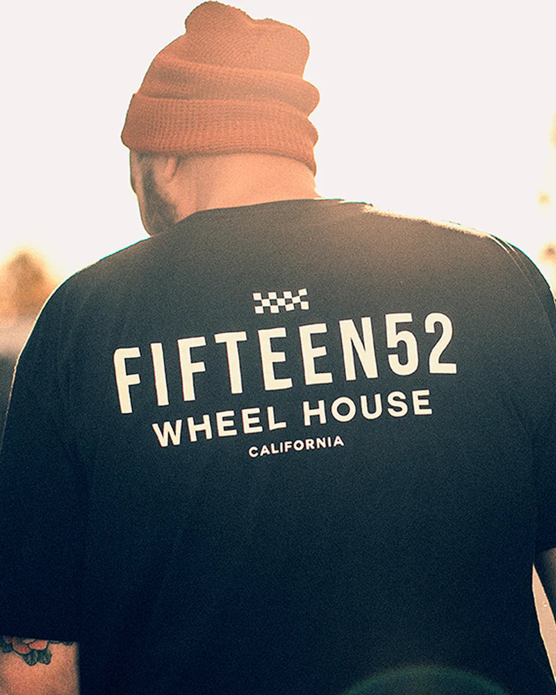 Fifteen52 T-shirt (black or white)