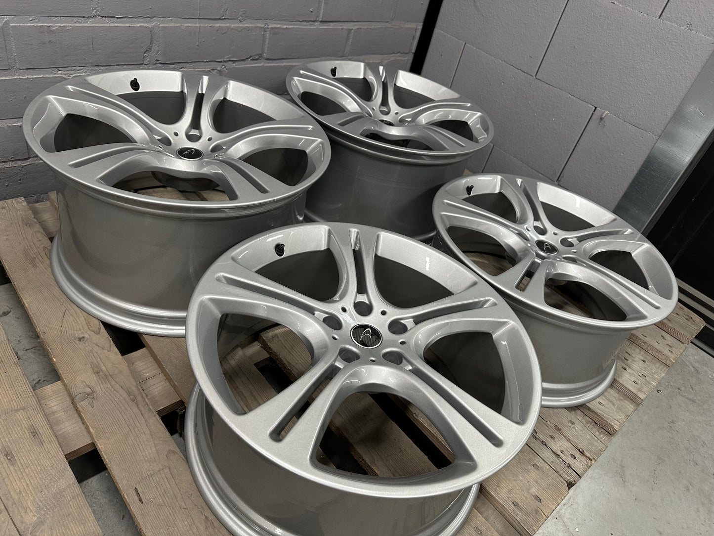 Original McLaren MP4-12C Wheelset 19” 20”