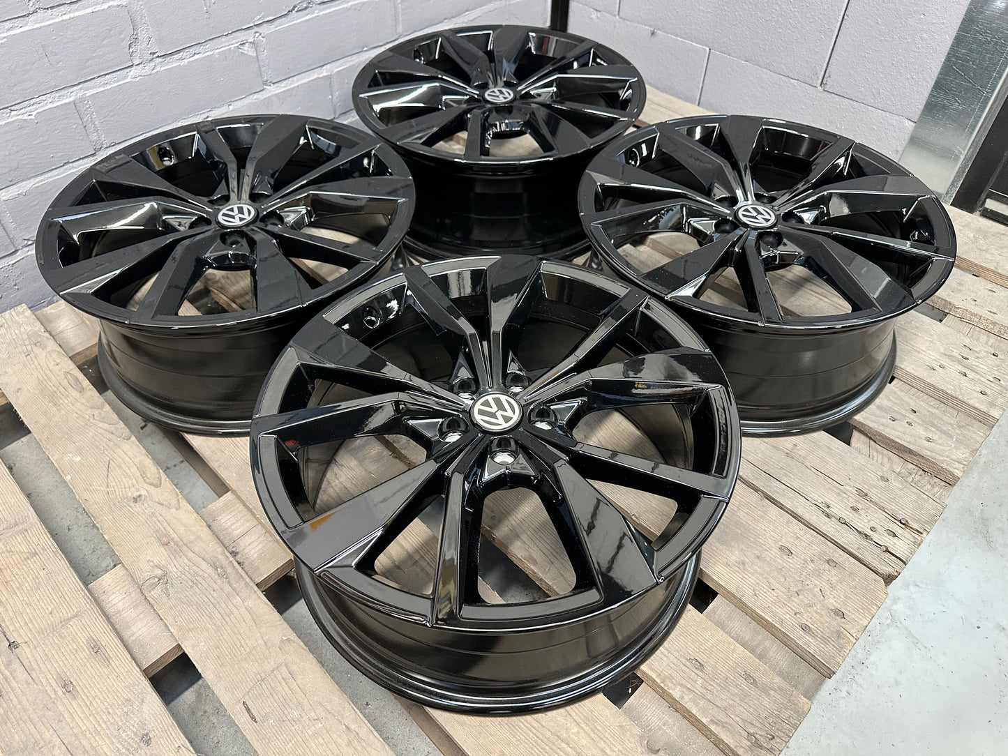 18” Vw Misano 5x100 wheels