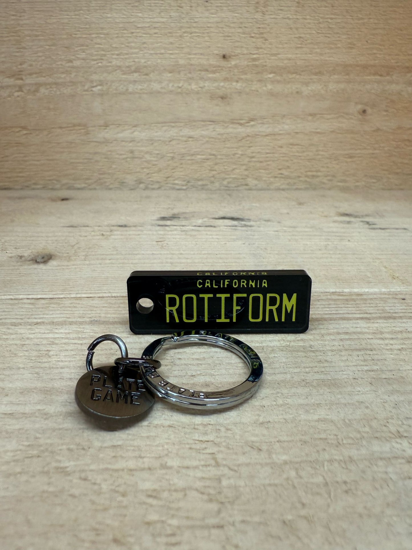 Rotiform Plate Game keychain