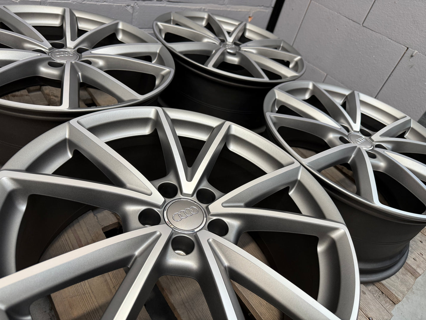 20” Original Audi TT Sport 5x112 wheels ( TTS TTRS )