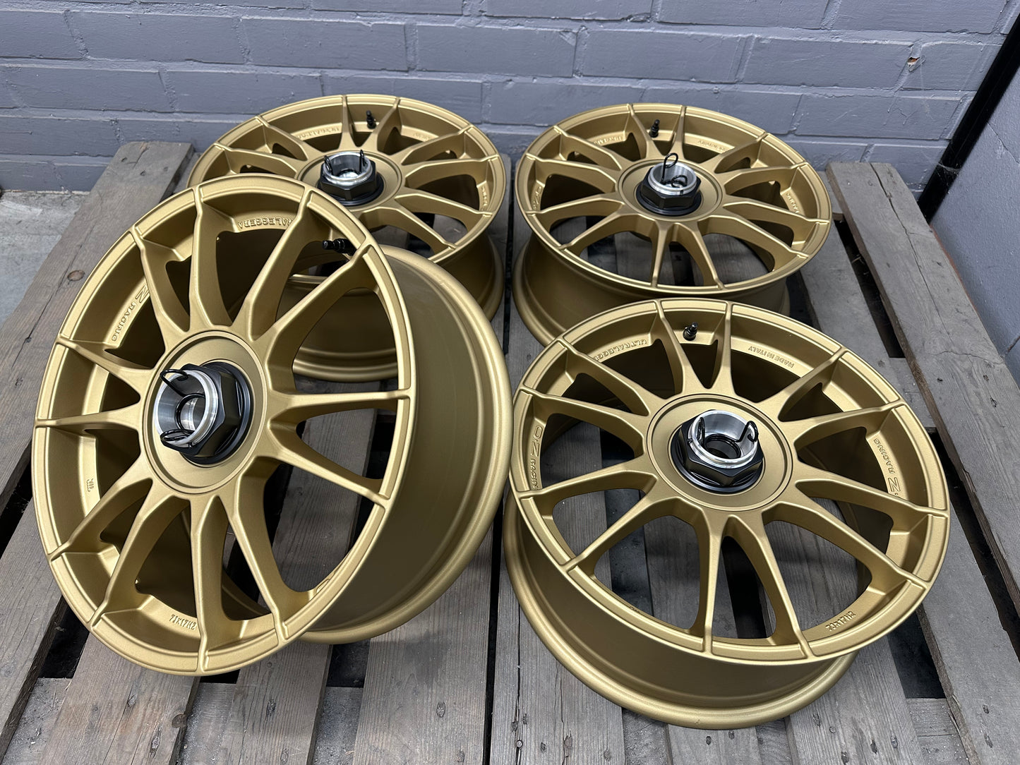 17” Oz Ultraleggera 4x100 wheels