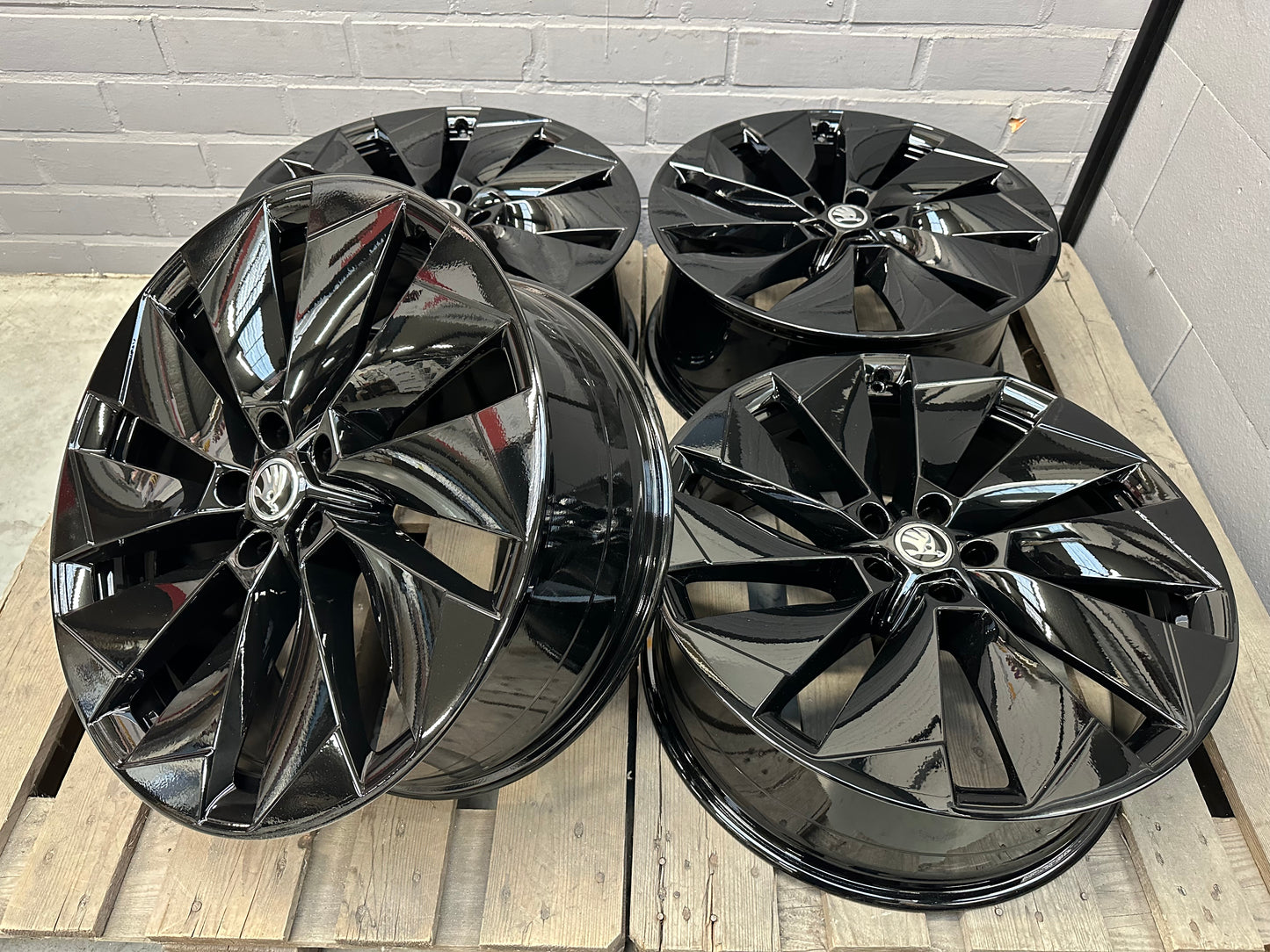 21” Skoda Enyaq Iv 5x112 Betria wheels