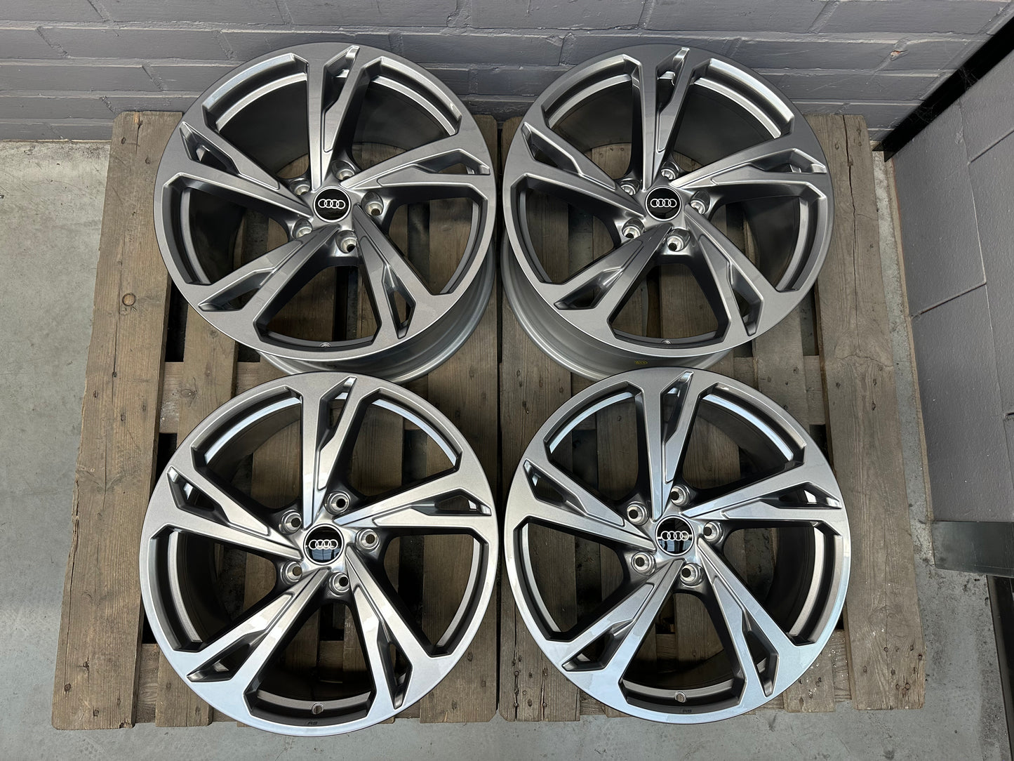 20” Audi Etron GT ( RS ) 5x130 wheels