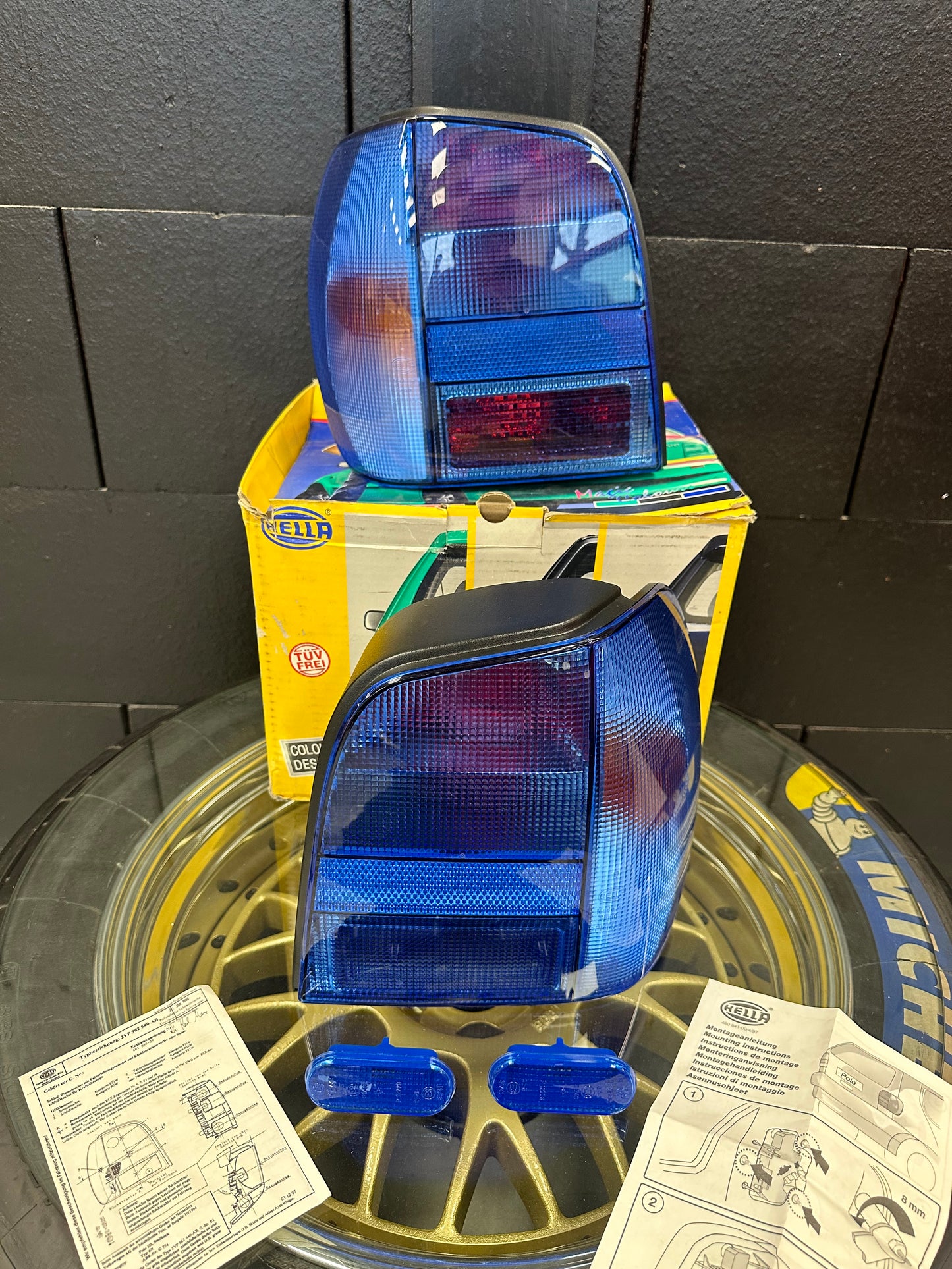 Hella Magic Colour Blue Polo 6n taillights