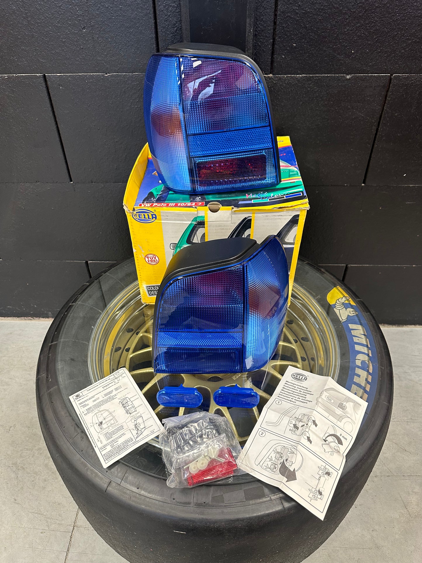 Hella Magic Colour Blue Polo 6n taillights