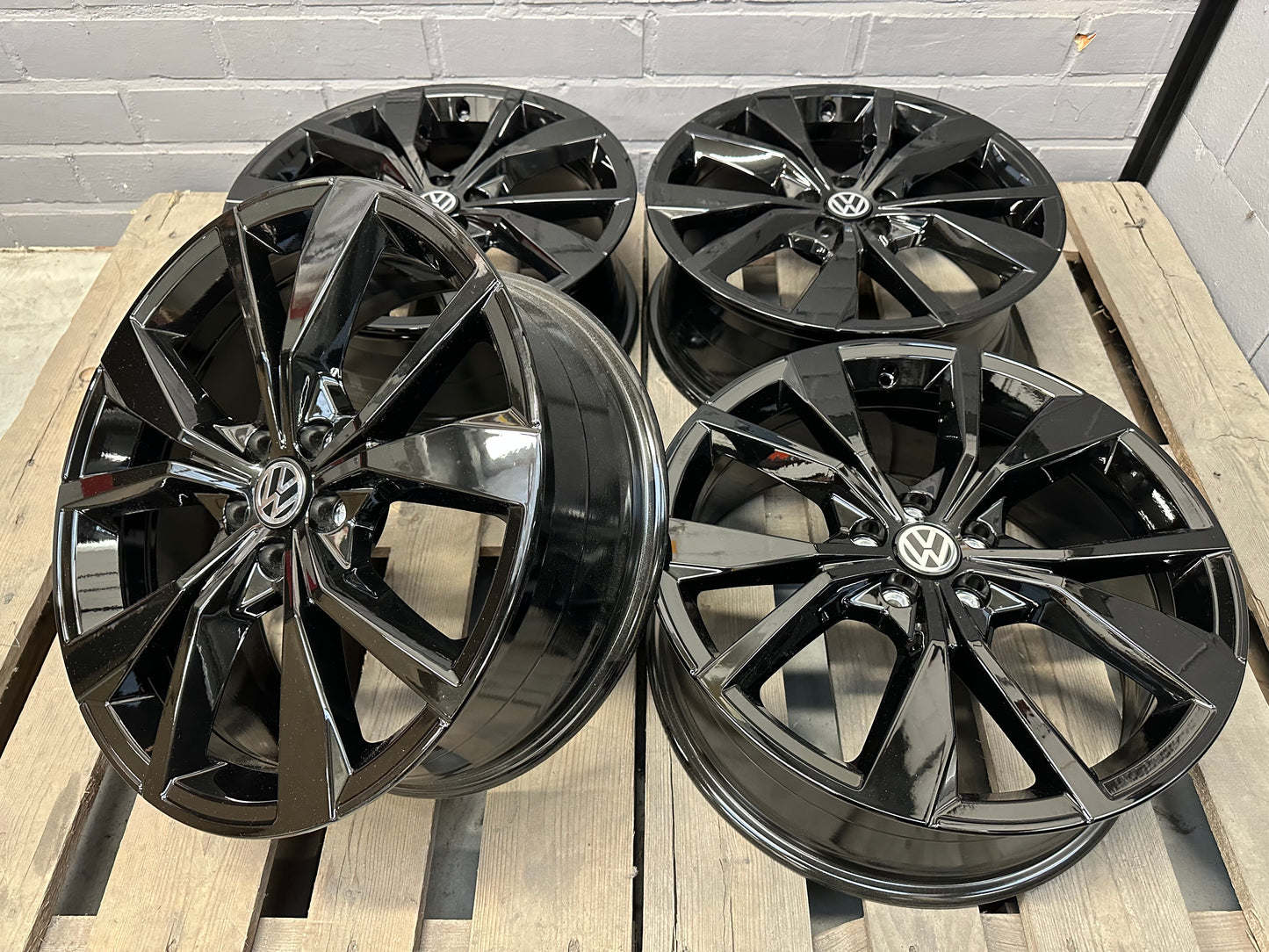 18” Vw Misano 5x100 wheels
