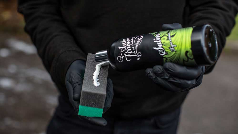 Tyre & Trim Applicator