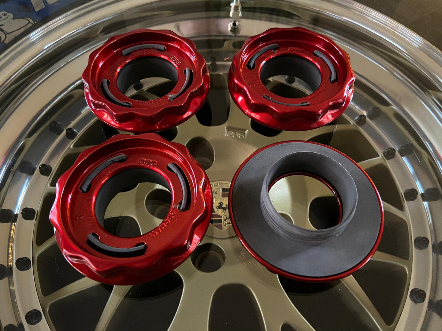 BBS RC / RS2 Hex nut centercaps ( Candy Red )