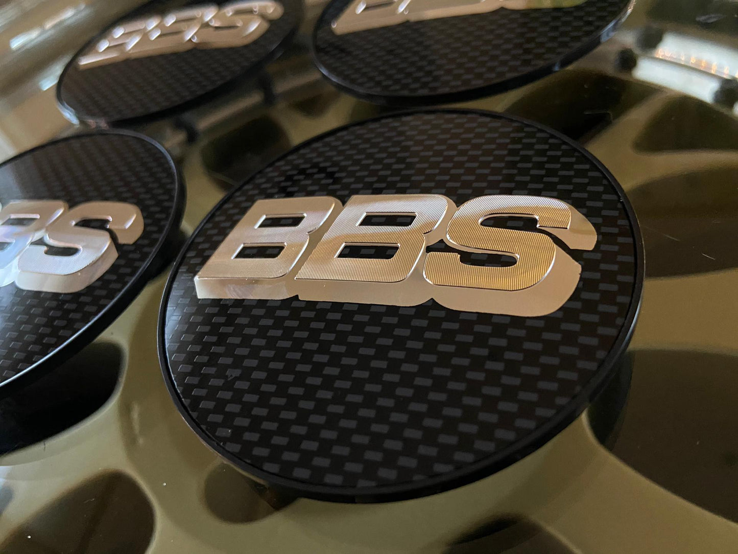 BBS 80mm Carbon / Silver Centercaps Badges Logos (self leveling)