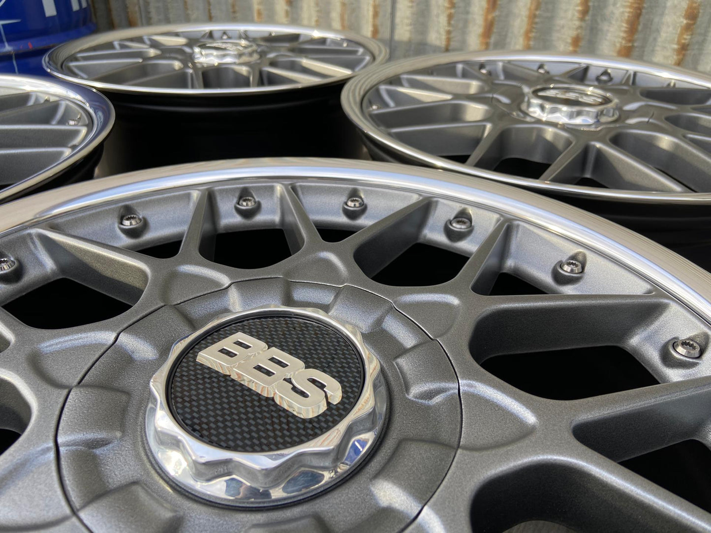 BBS 80mm Carbon / Silver Centercaps Badges Logos (self leveling)