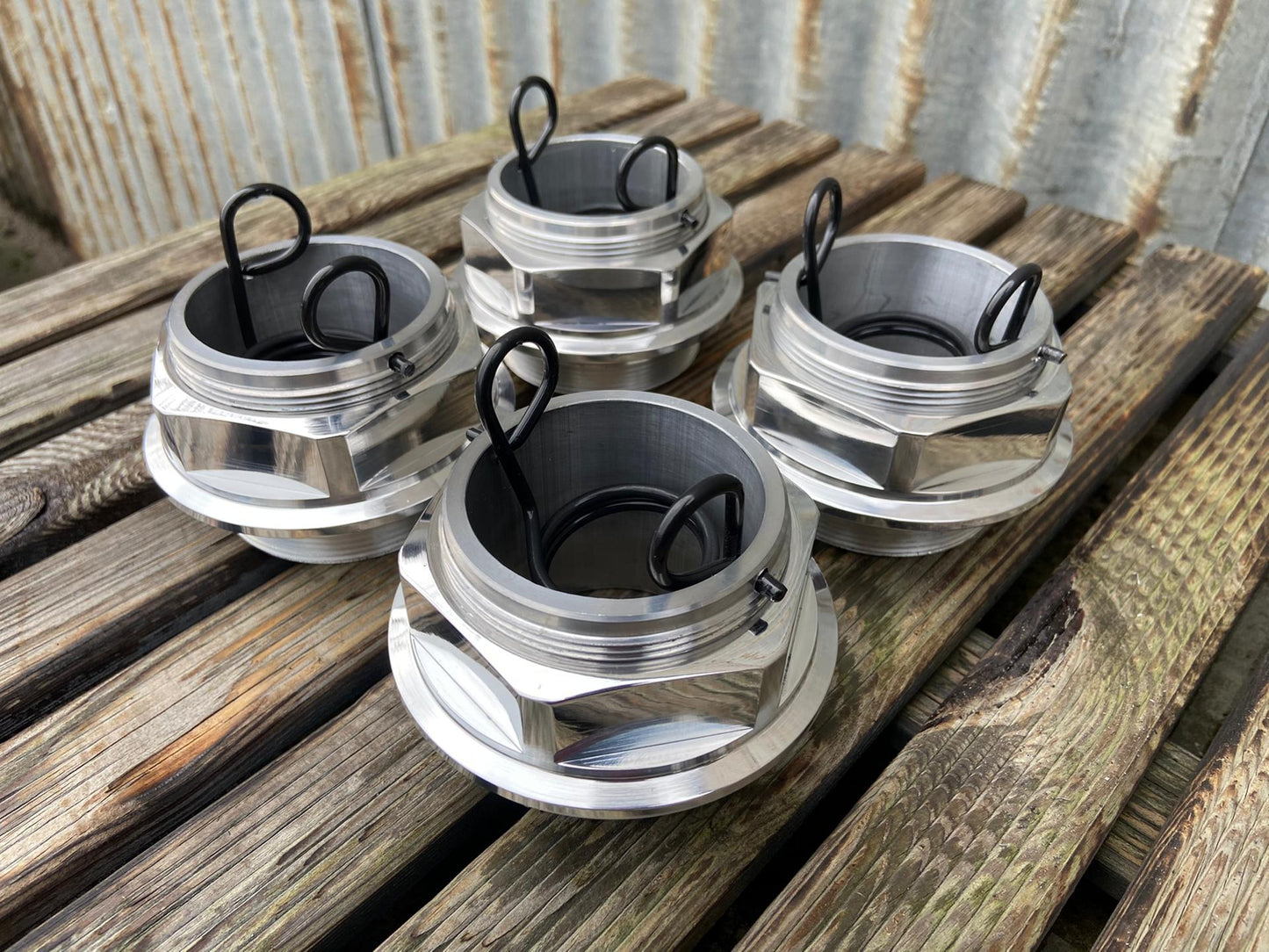 Centerlock look hex nuts for Rotiform