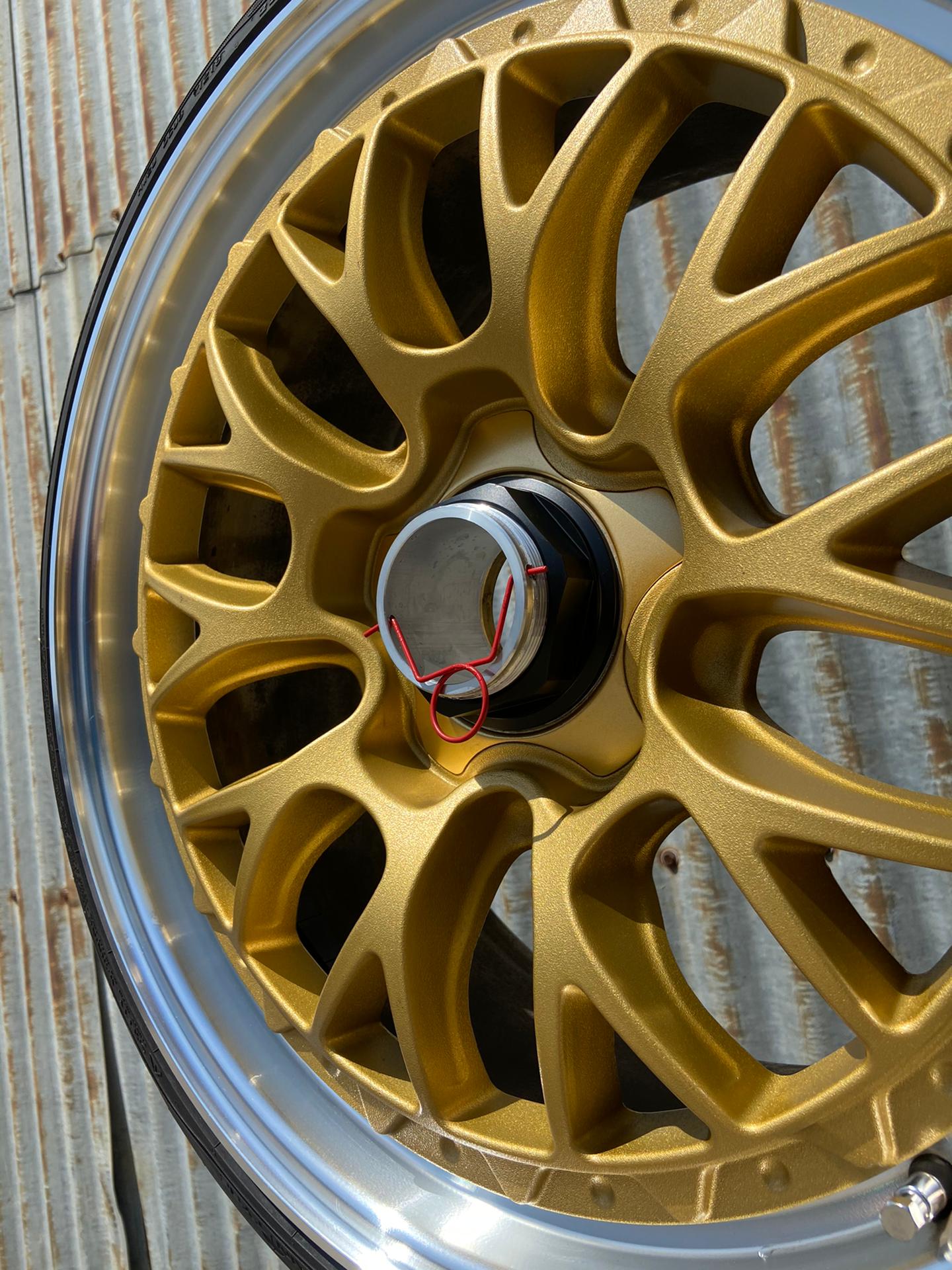 Centerlock look hex nuts for Rotiform