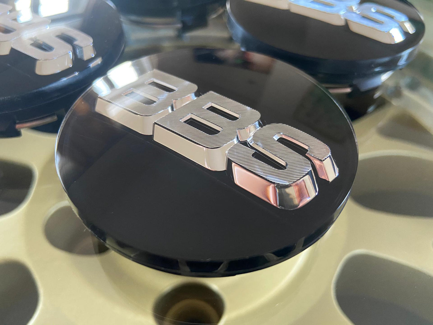 BBS 70.6mm Clickring Black / Chrome Centercaps Badges Logos