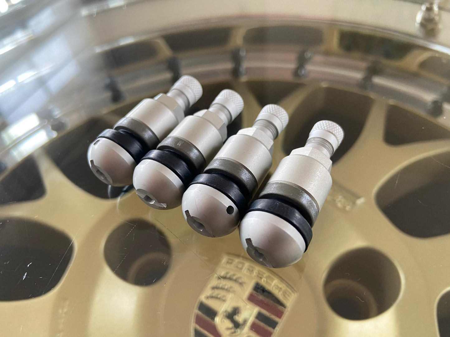 11.5mm Wheel Rim valve / Ventiel ( Black Silver Chrome )