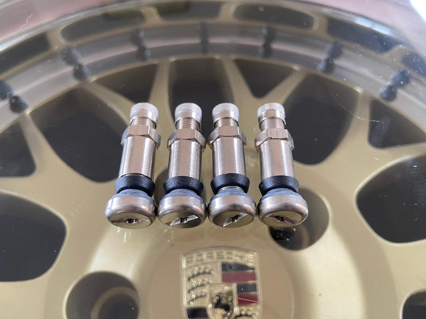 8mm Wheel Rim valve / Ventiel