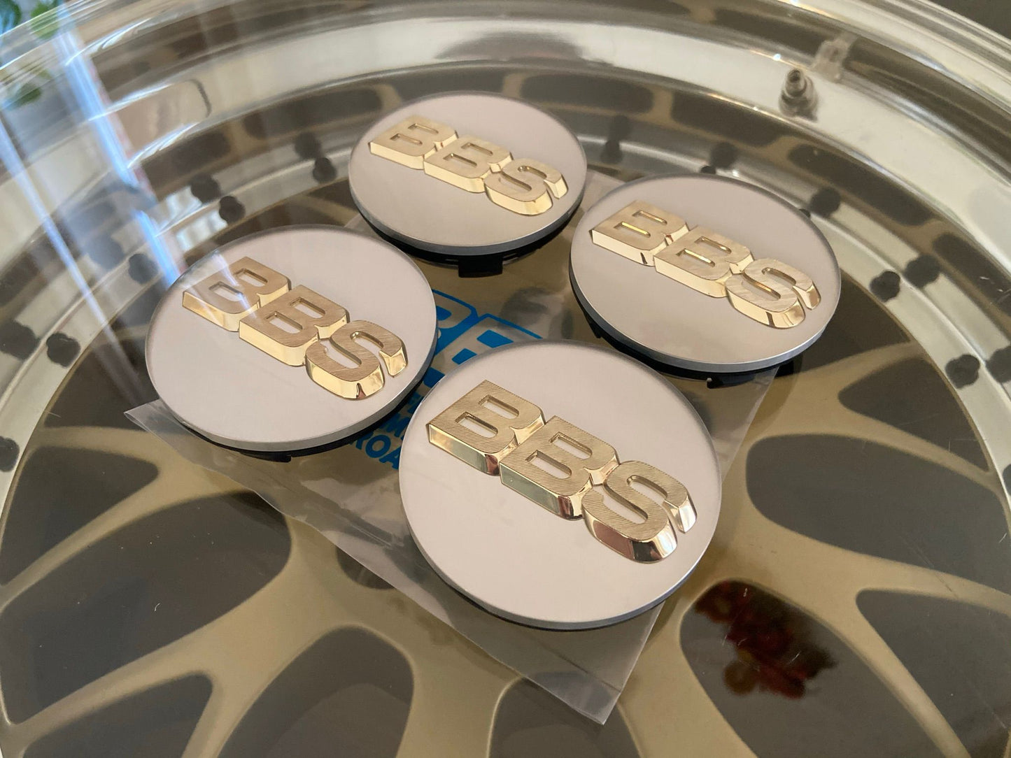 BBS 70.6mm Clickring White / Gold Centercaps Badges Logos