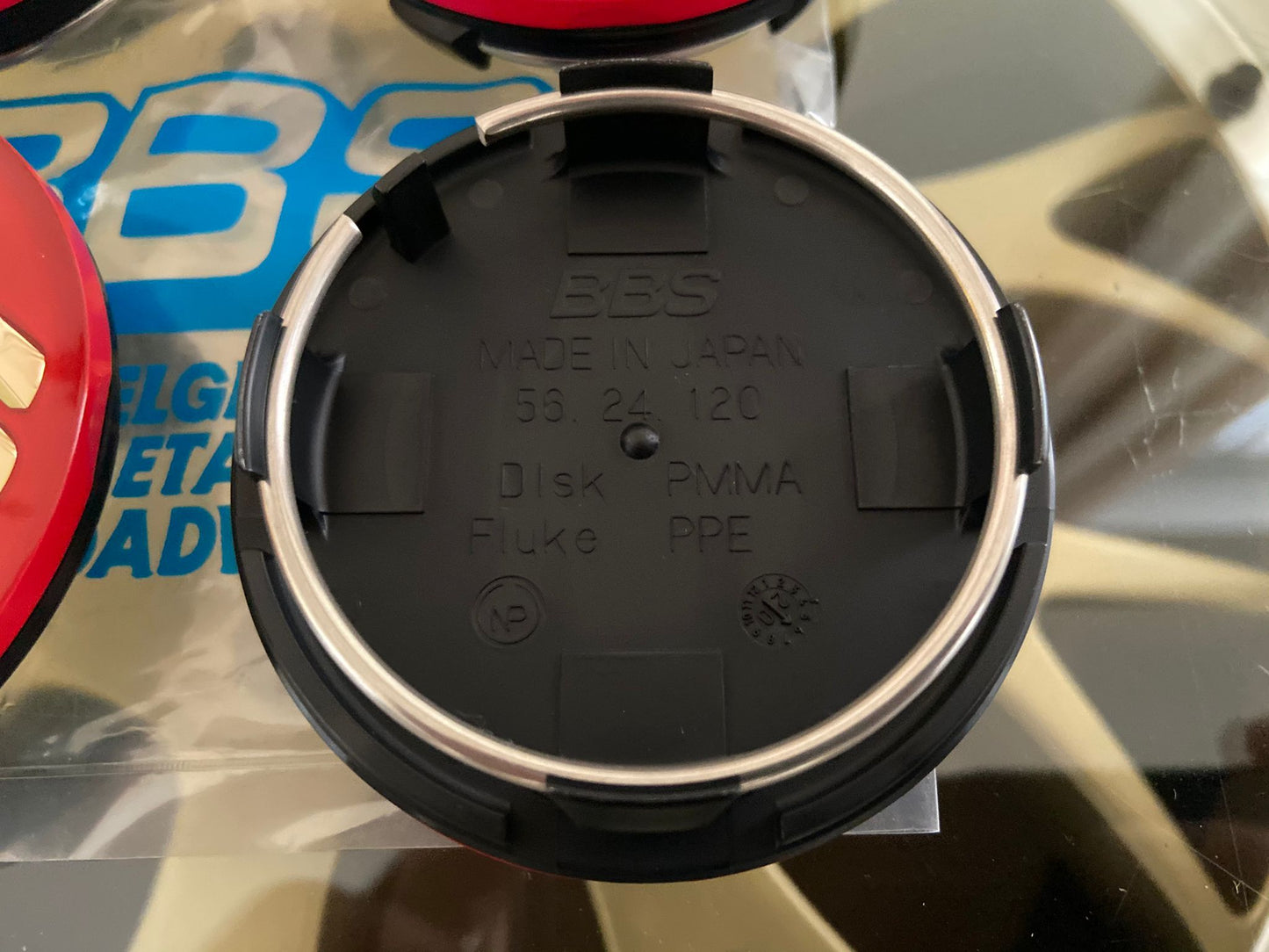 BBS 70.6mm Clickring Red / Gold Centercaps Badges Logos