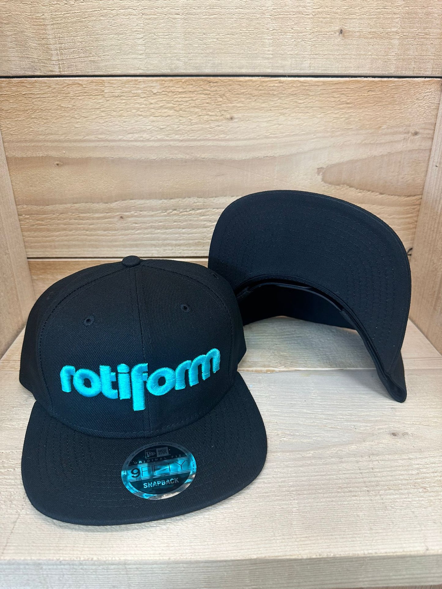 Rotiform Snapback Logo Black/Blue