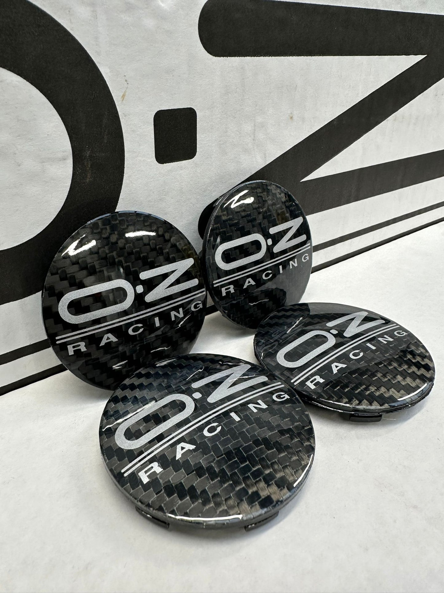 Oz Racing 55mm centercaps ( M689 ex M582 ) Black