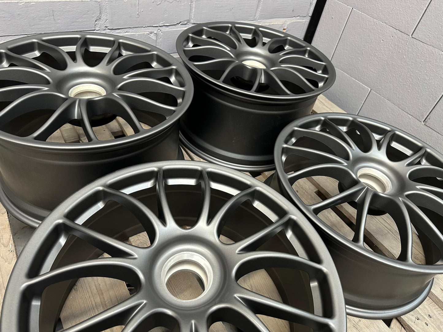 19″ Ferrari F430 Challenge wheels (BBS Motorsport)