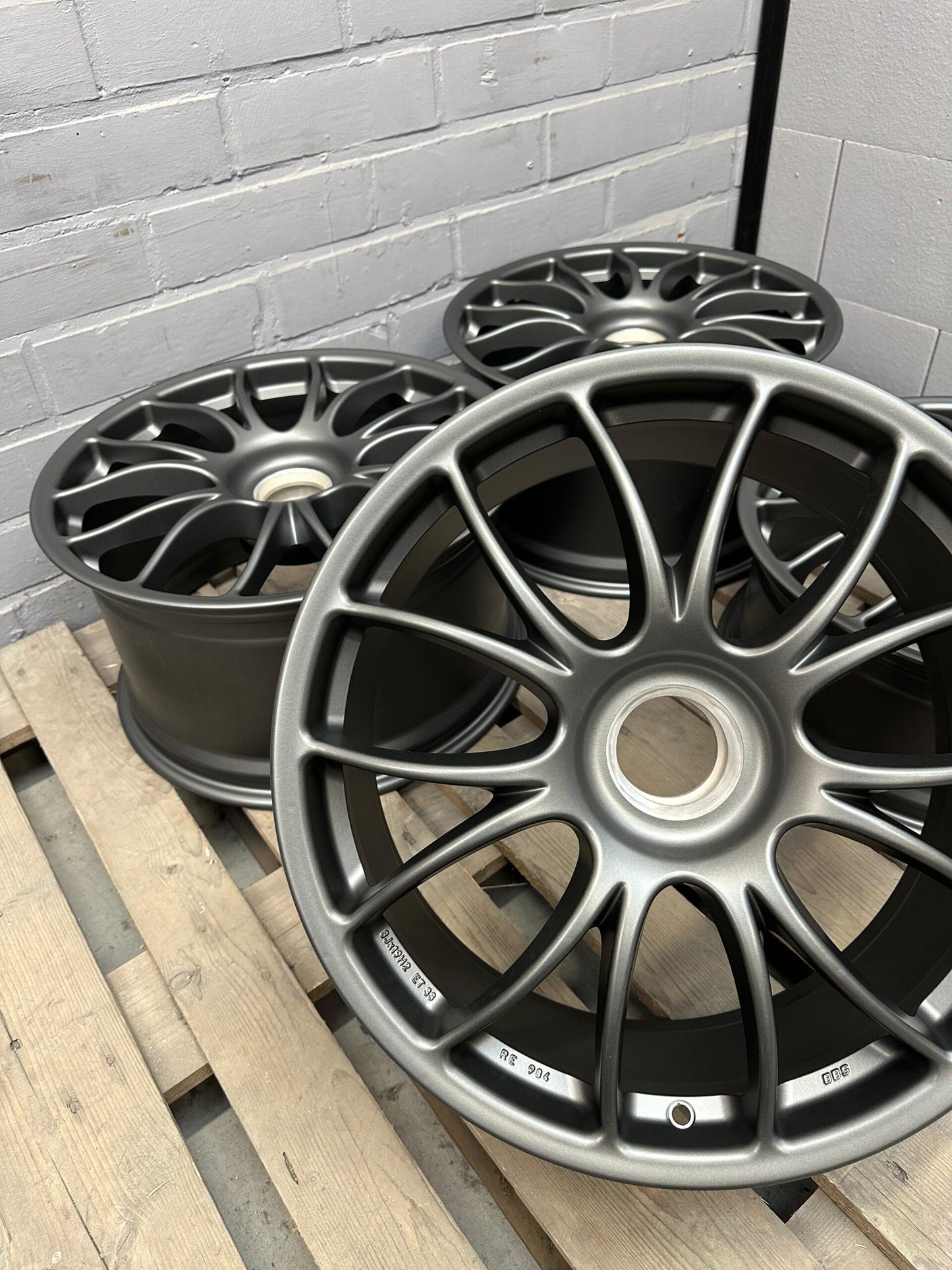 19″ Ferrari F430 Challenge wheels (BBS Motorsport)