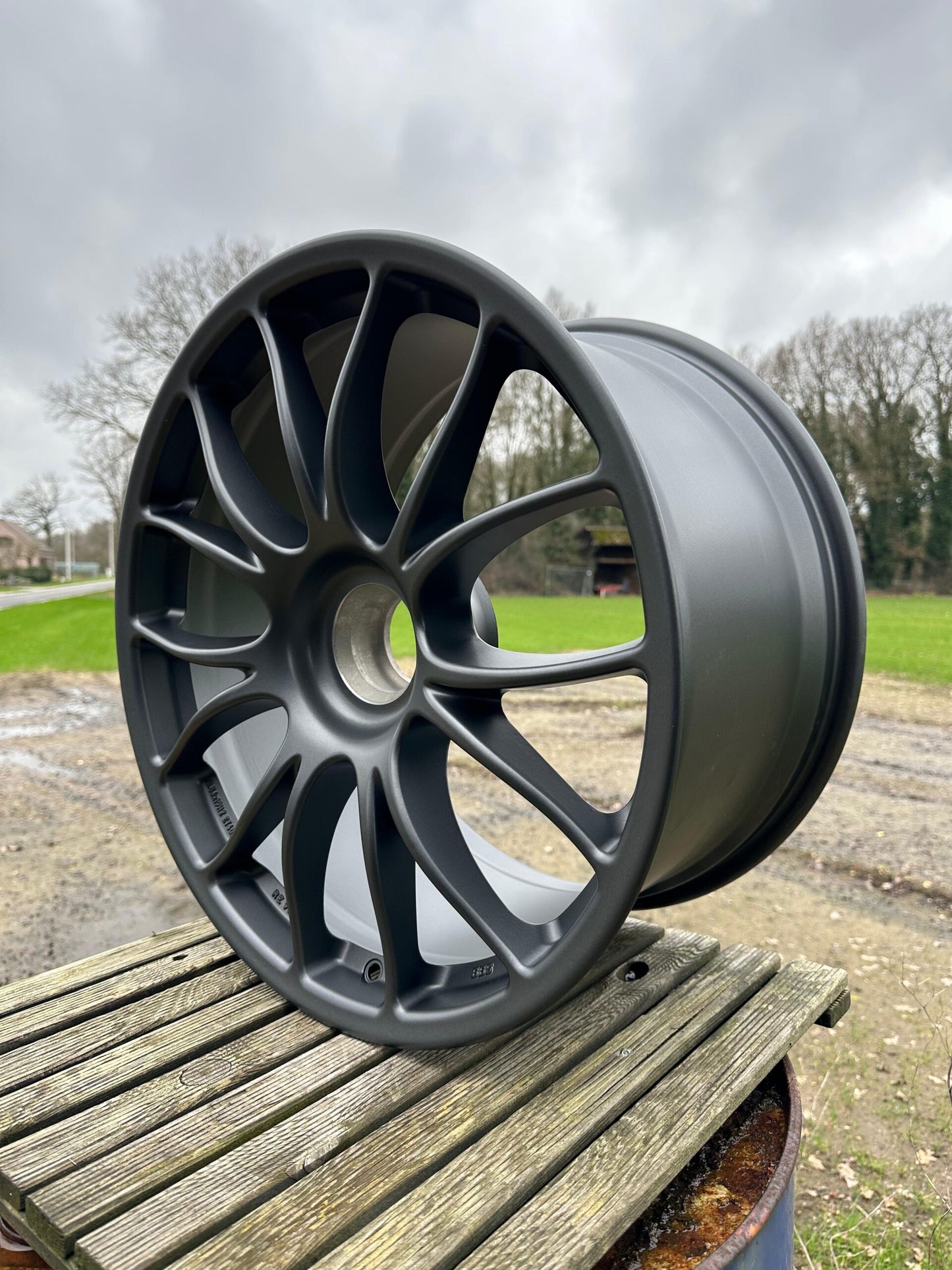 19″ Ferrari F430 Challenge wheels (BBS Motorsport)