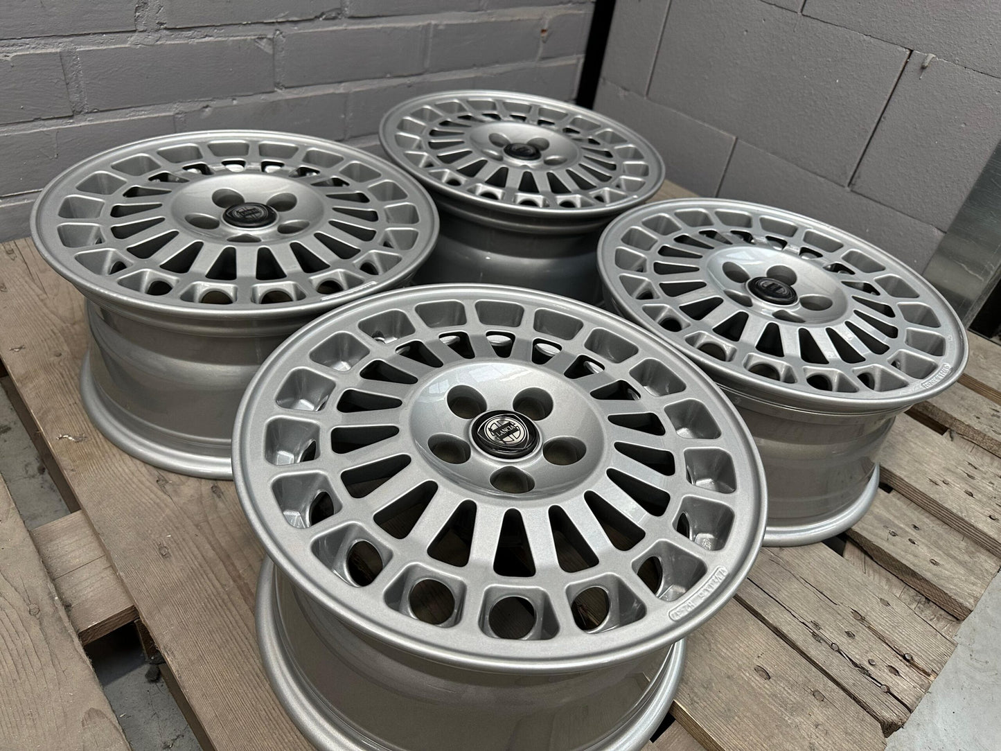 15" Lancia Delta Integrale wheels ( Speedline SL633 )