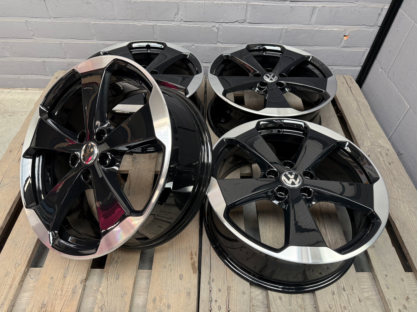 19” Vw Glendale 5x112 wheels ( Golf 6 GTI Edition 35 )