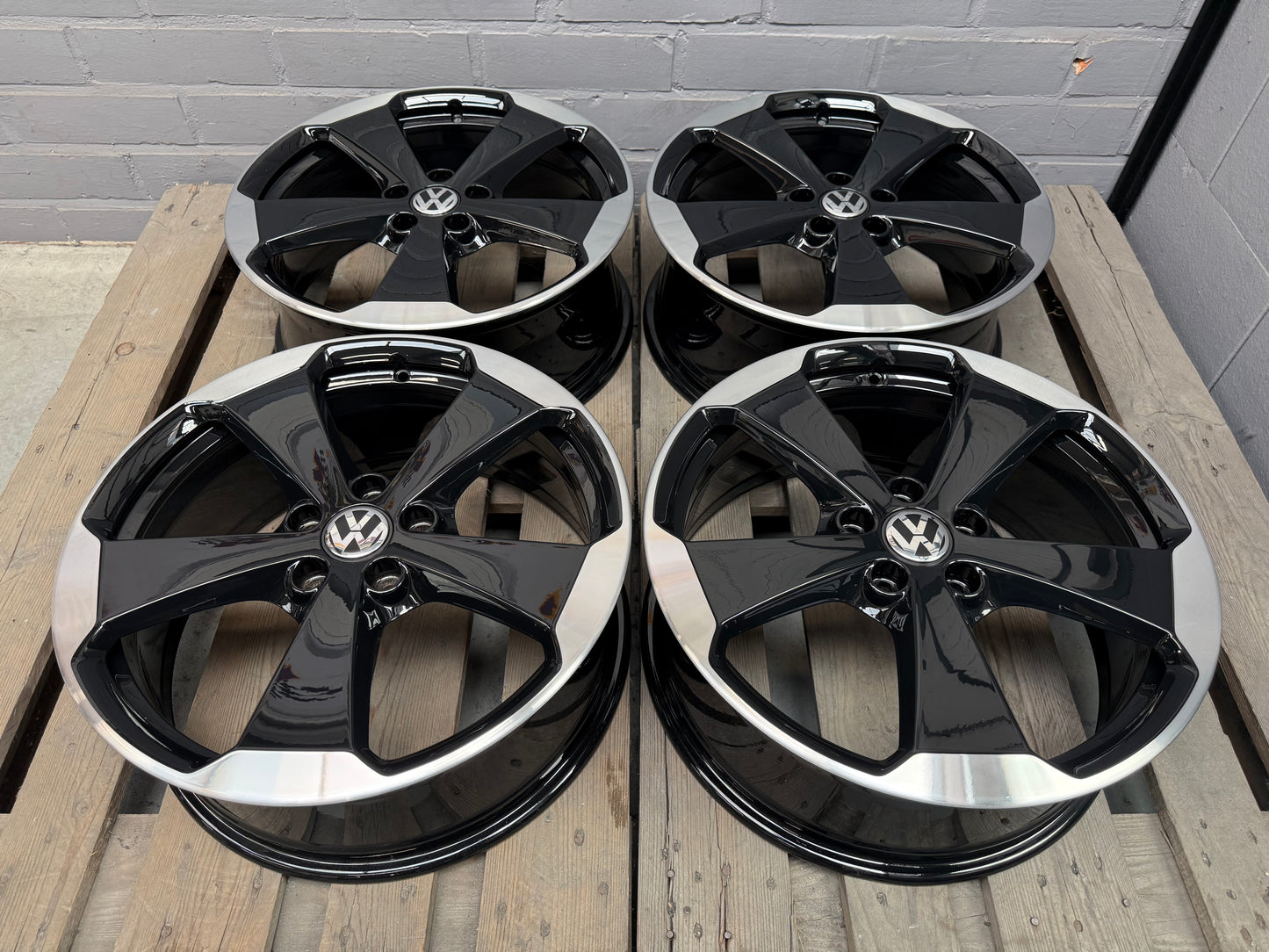 19” Vw Glendale 5x112 wheels ( Golf 6 GTI Edition 35 )
