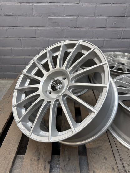 19” Oz Superturismo LM 5x112 wheels