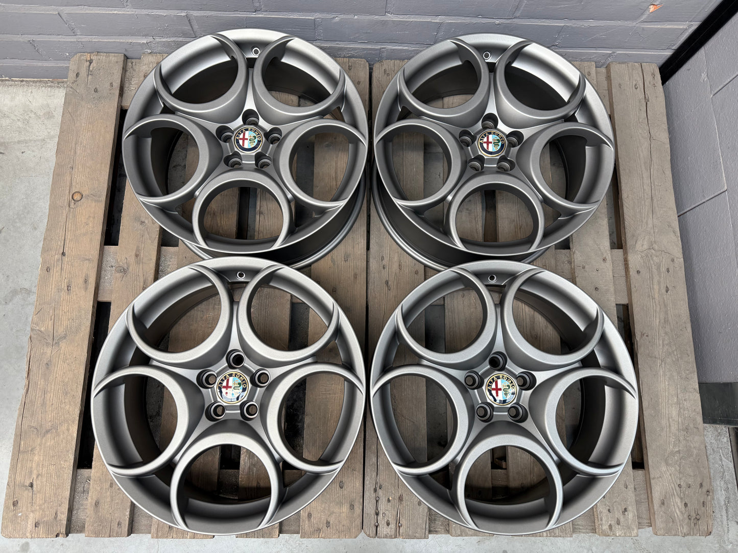 19” Alfa Romeo Prodrive 5x100 wheels ( Brera S )