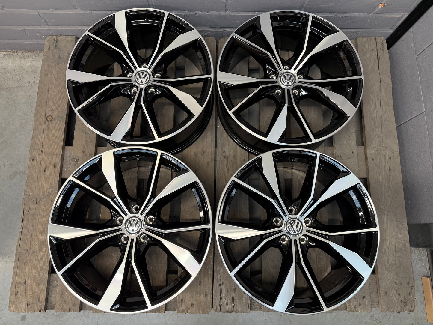 20” New Original Vw Tiguan 5x112 Misano wheels