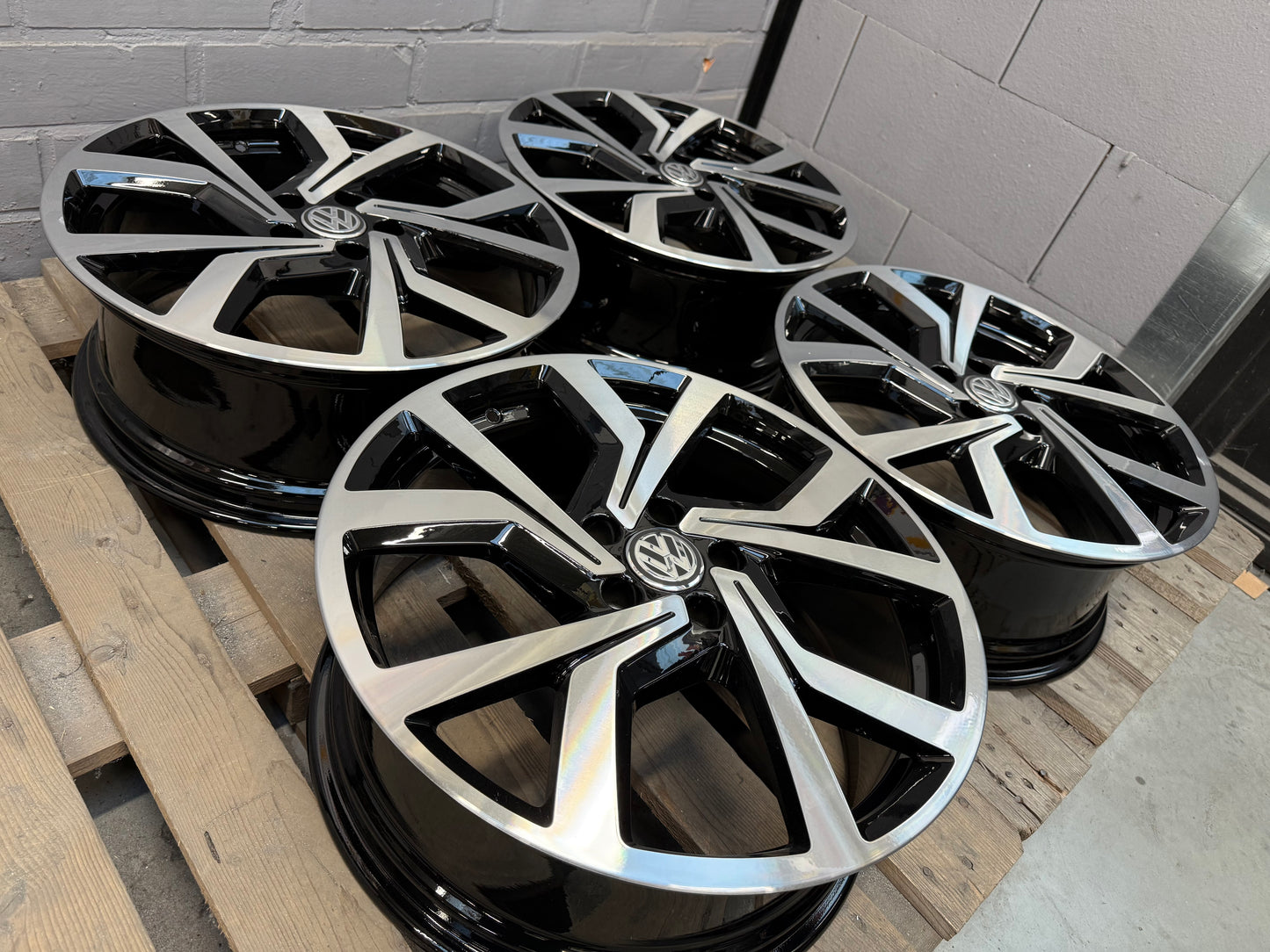 19” Vw Brescia 5x112 wheels ( Golf 7 GTI R TCR )