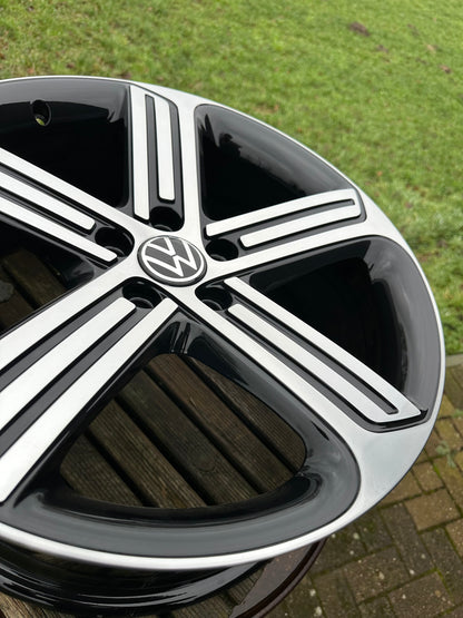 19” Vw Cadiz 5x112 wheels ( Golf 7R )