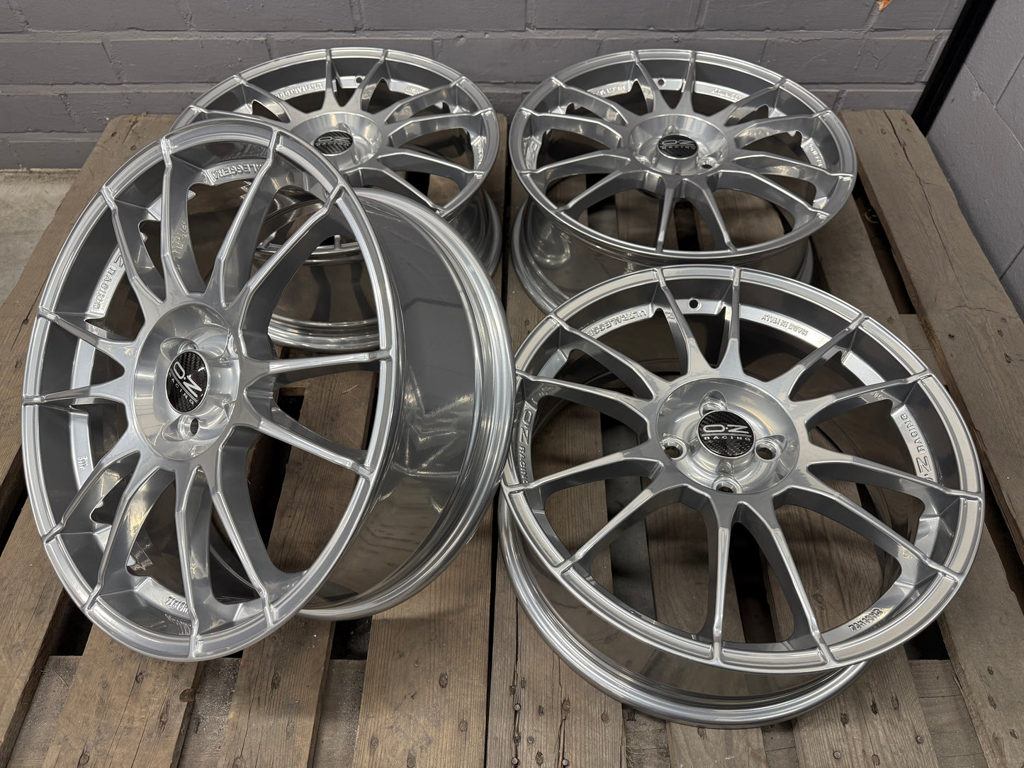 18” Oz Ultraleggera 4x100 wheels