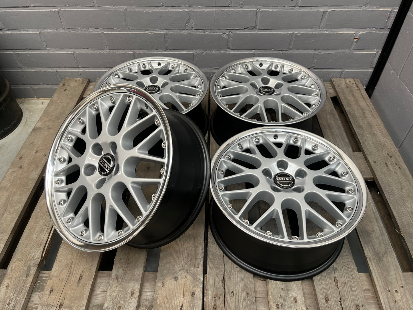 17” Volvo Propus 5x108 wheels ( BBS RS 797 )
