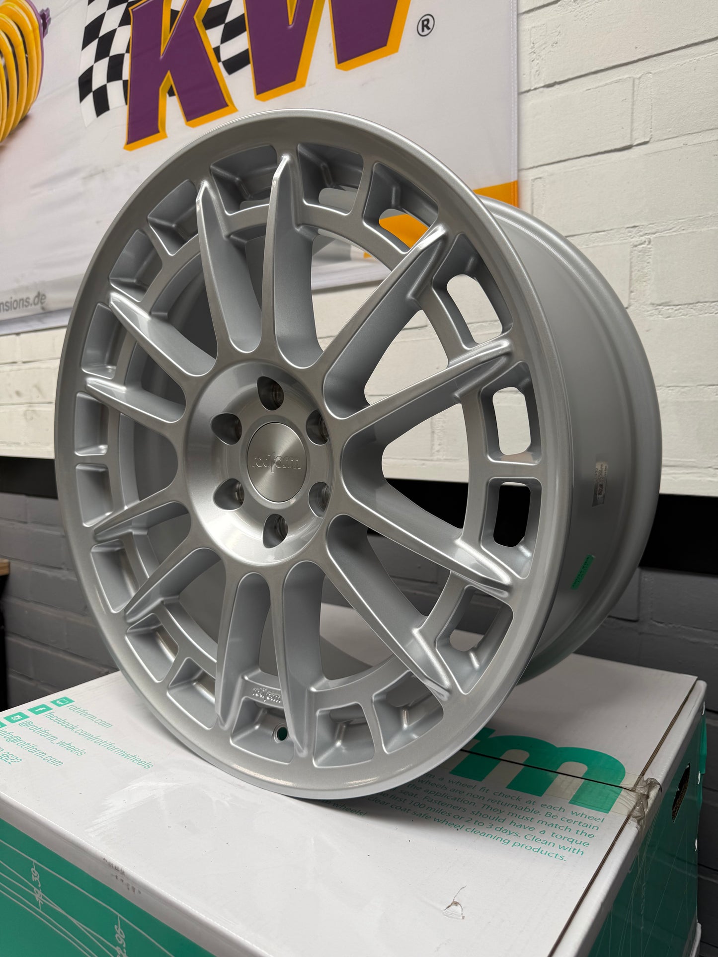 20” Rotiform OZR-T 6x120 wheels ( New Vw Transporter & Ford Transit )