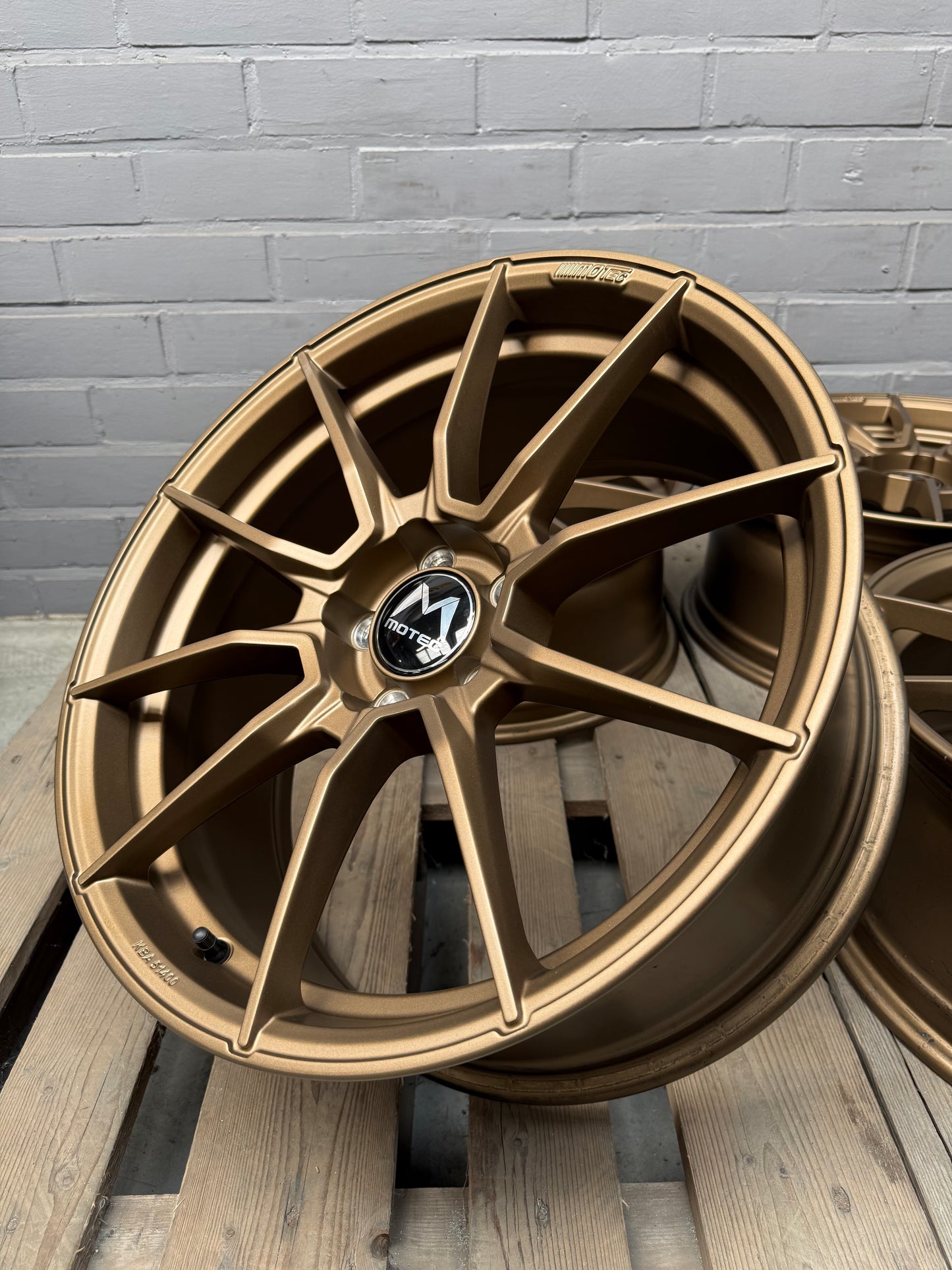19” Motec Ultralight MCR2 5x112 wheels