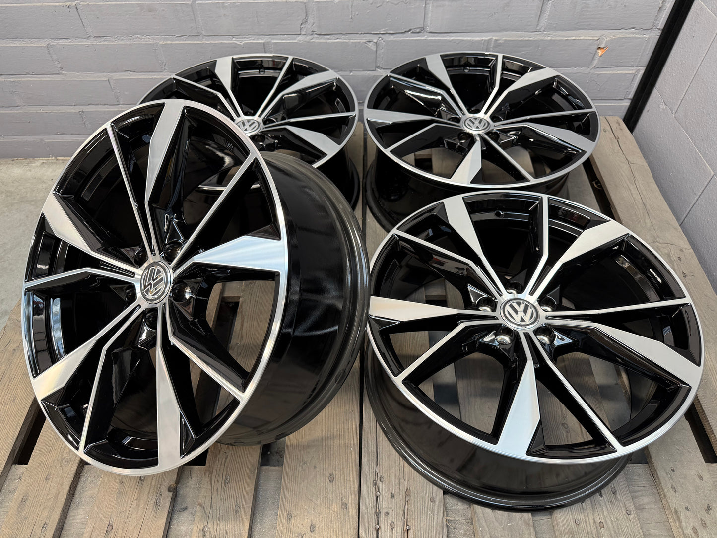 20” New Original Vw Tiguan 5x112 Misano wheels