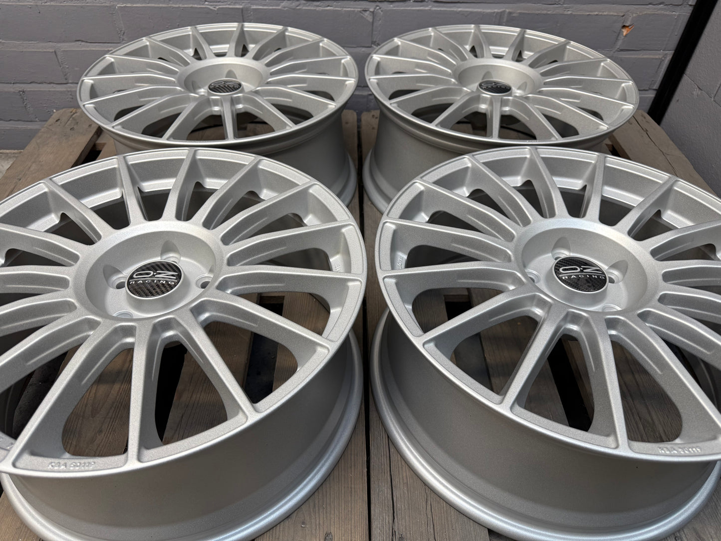 19” Oz Racing Superturismo LM 5x112 wheels