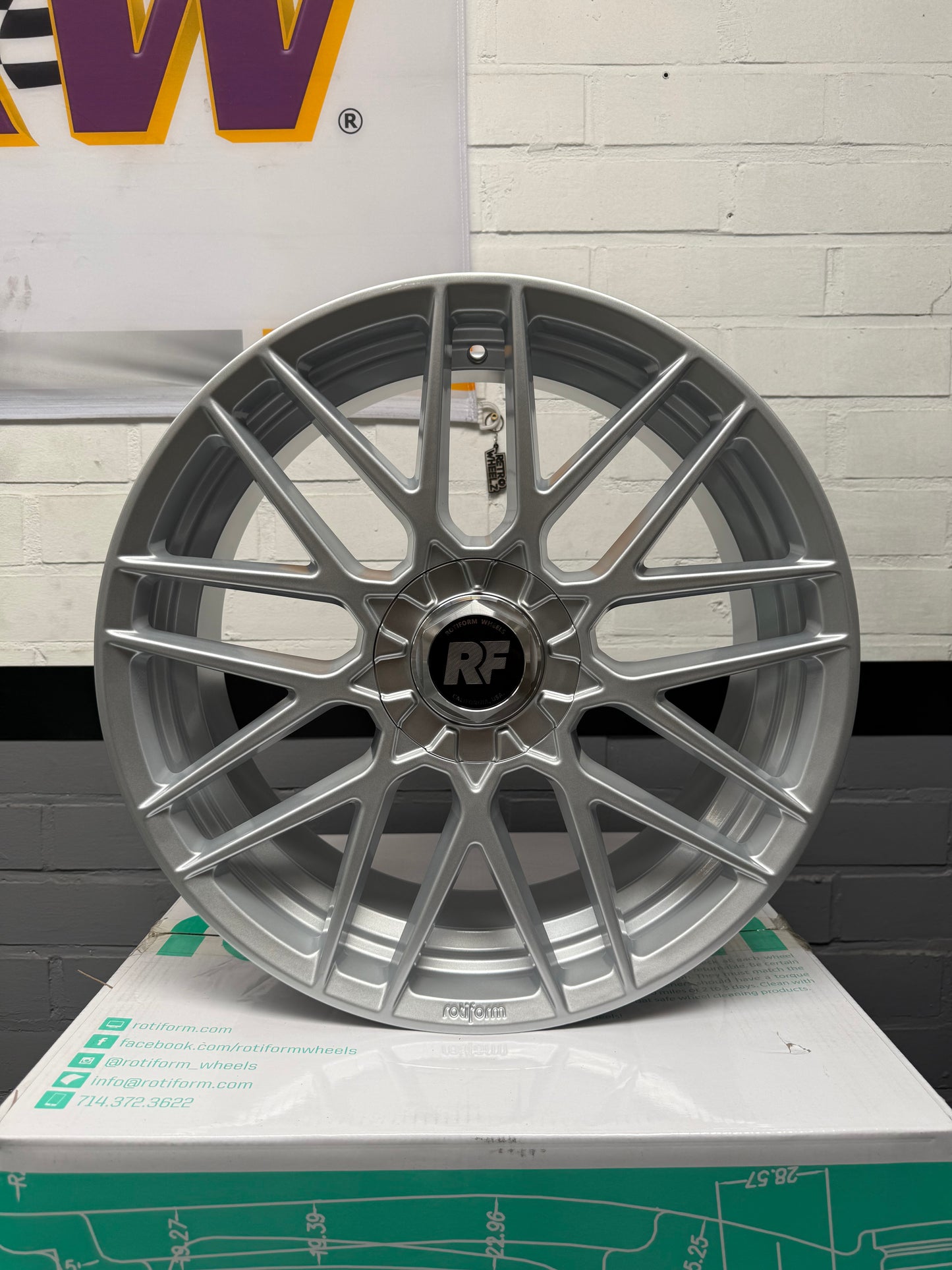 20” Rotiform RSE 5x112 wheels