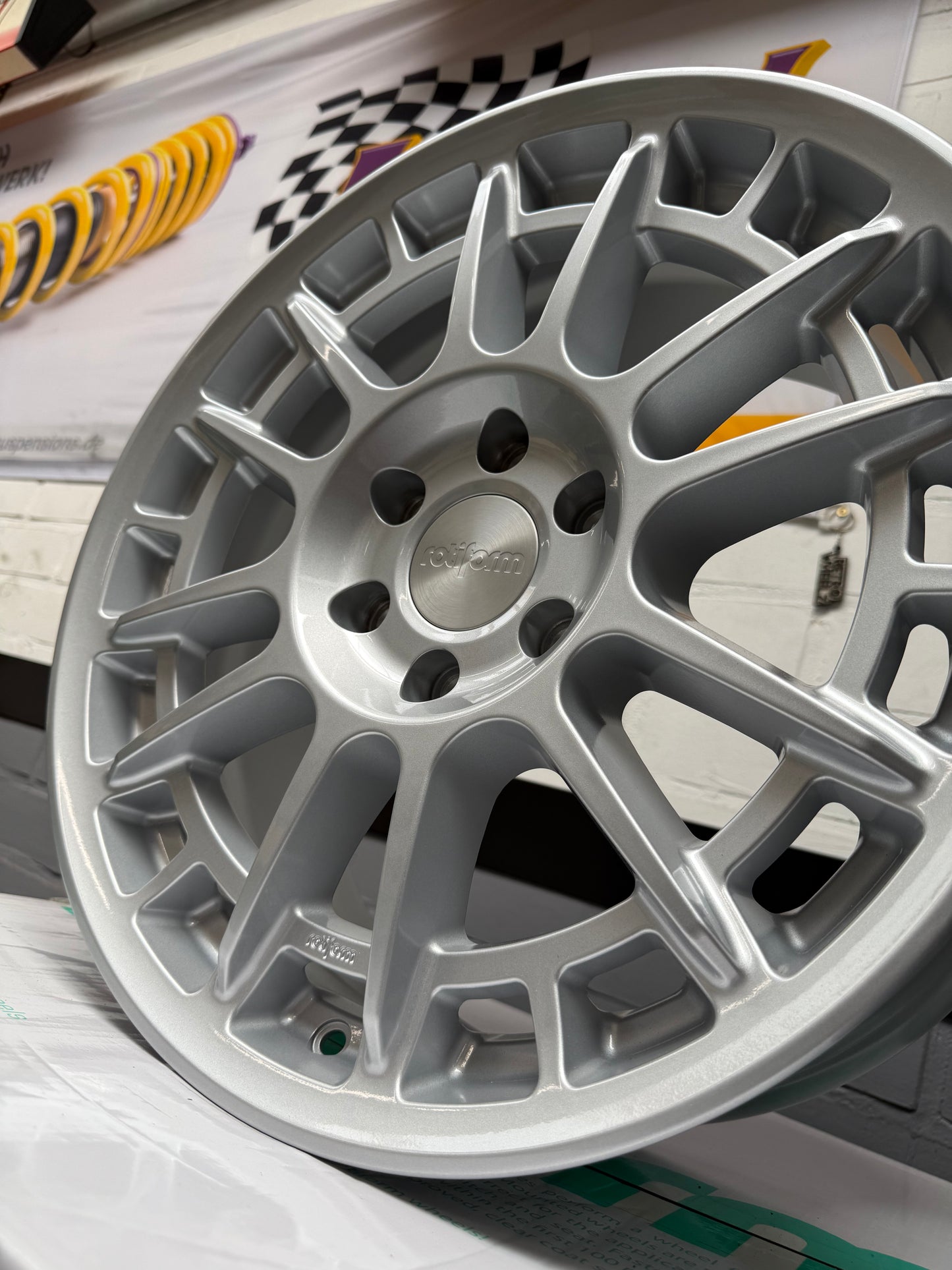 18” Rotiform OZR-T 6x120 wheels ( New Vw Transporter & Ford Transit ) (Kopie)