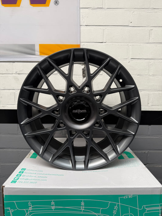 19” Rotiform BLQ-C 5x112 wheels