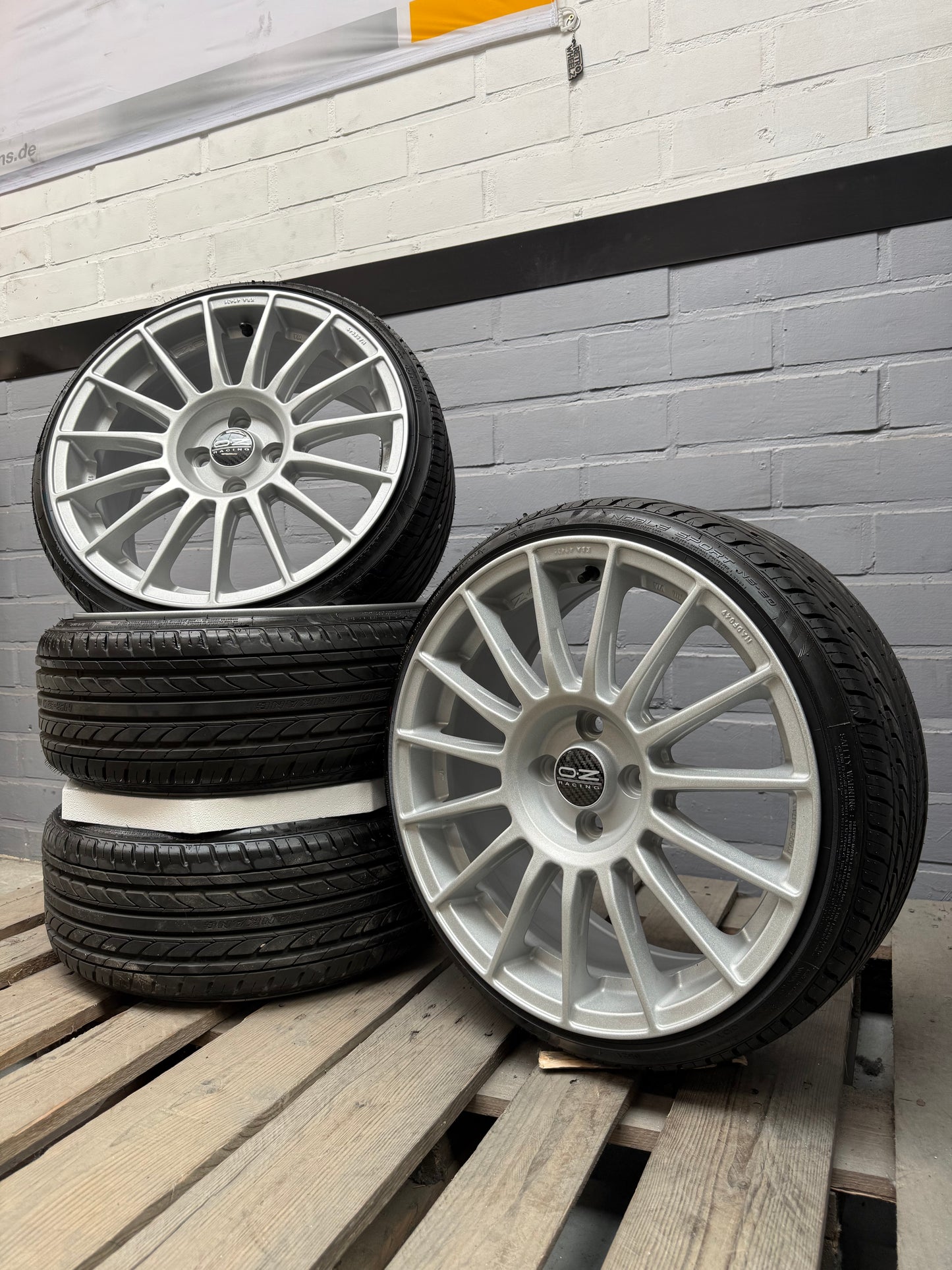 17” Oz Superturismo 4x100 wheels ( Nankang 185/35r17 )