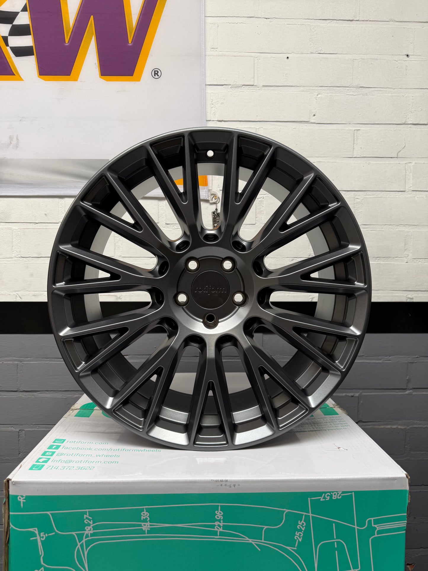 20” Rotiform LSE 5x112 wheels